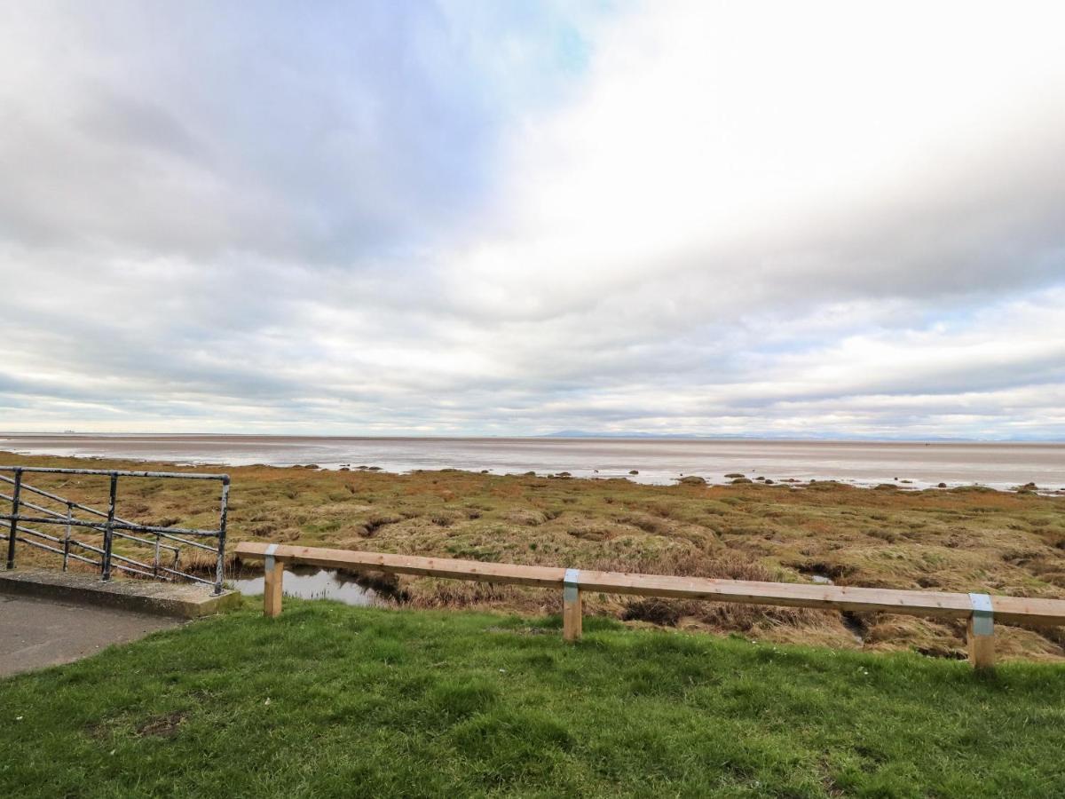 Ferry View Apartamento Fleetwood Exterior foto