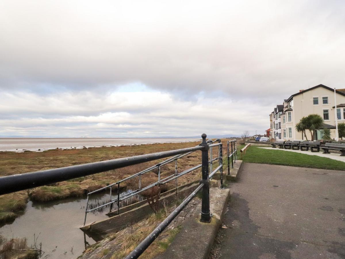 Ferry View Apartamento Fleetwood Exterior foto