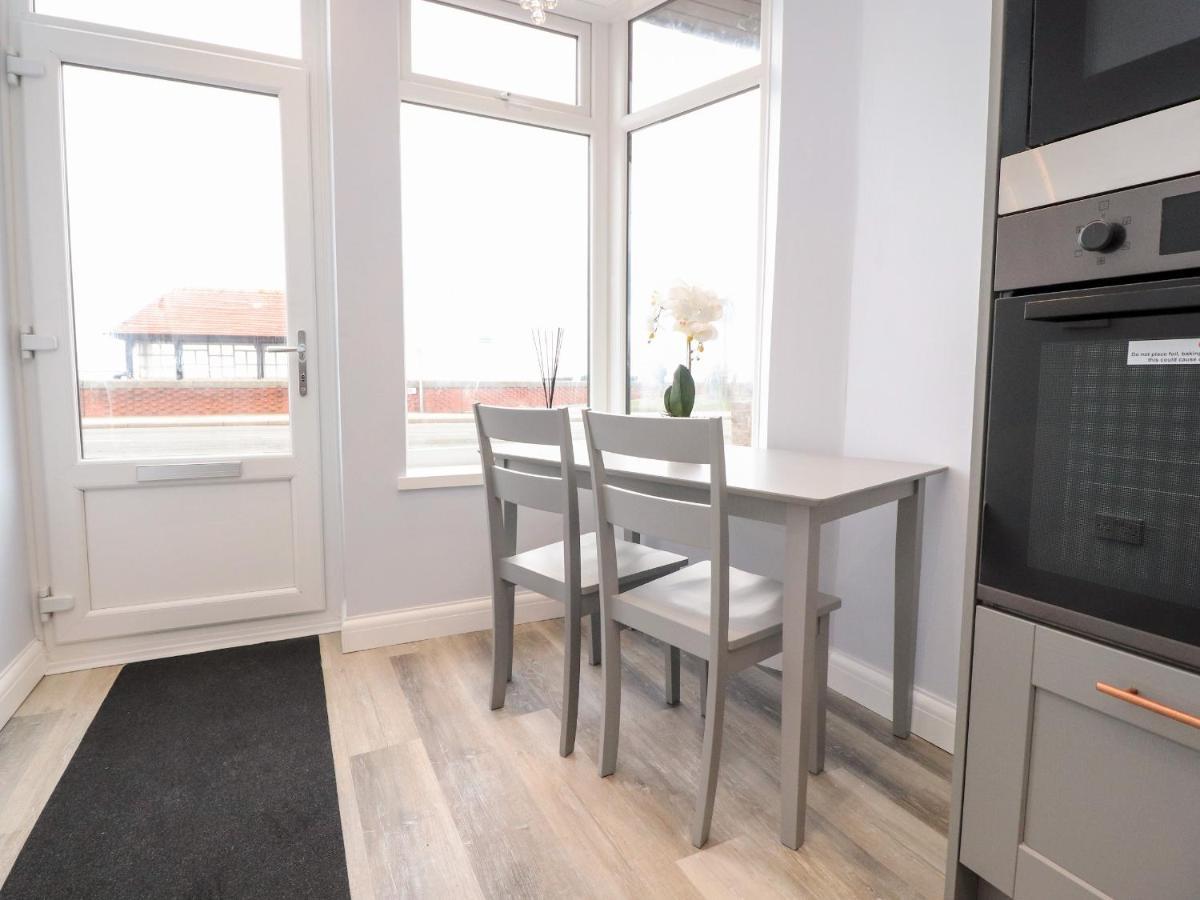 Ferry View Apartamento Fleetwood Exterior foto